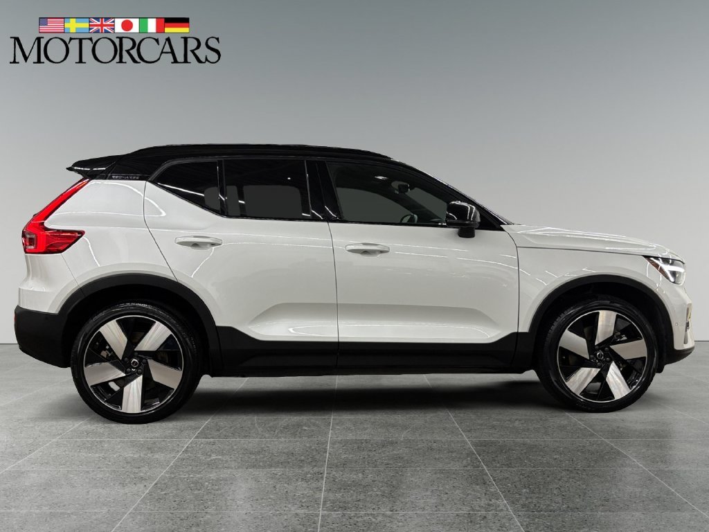 Certified Used 2023 Crystal White Volvo Ultimate image 2