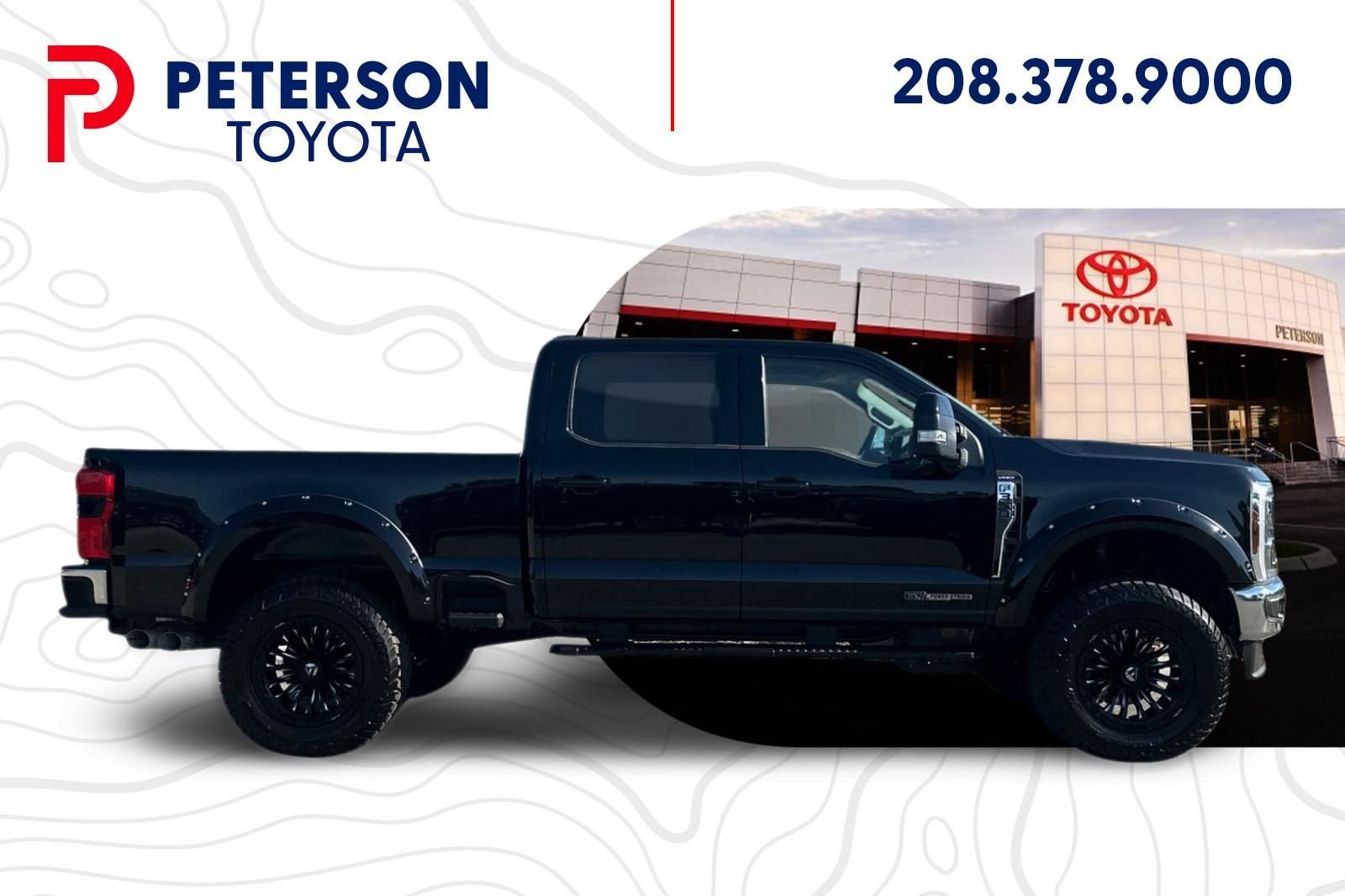 Used 2025  Ford Lariat image 2