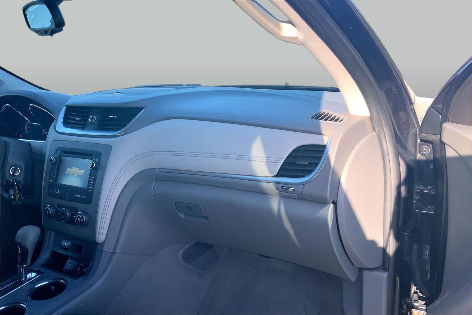 Used 2015 Tungsten Metallic Chevrolet LS image 18