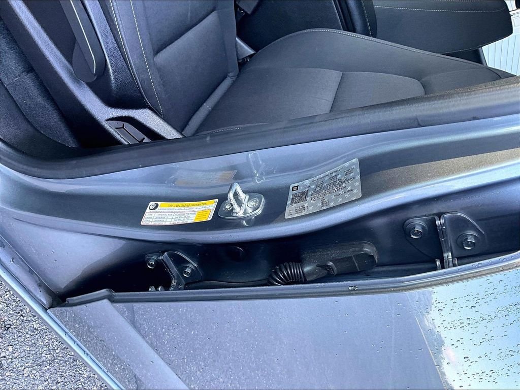 Used 2020 Gray GMC SLE1 image 33