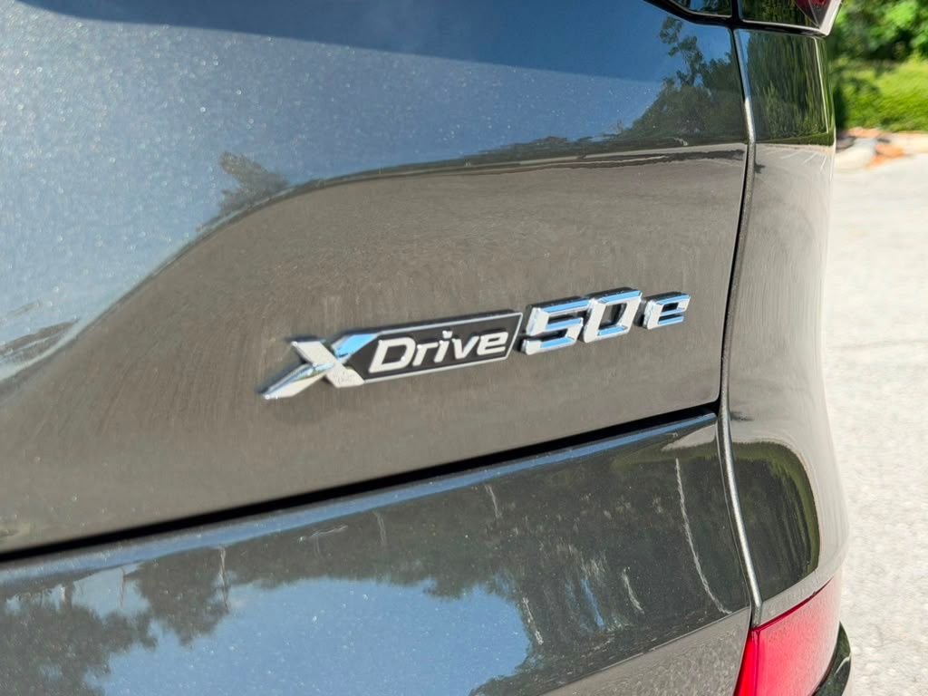 Certified Used 2026 Green BMW xDrive50e image 28