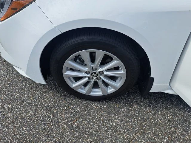 Certified Used 2025 White Toyota LE image 31