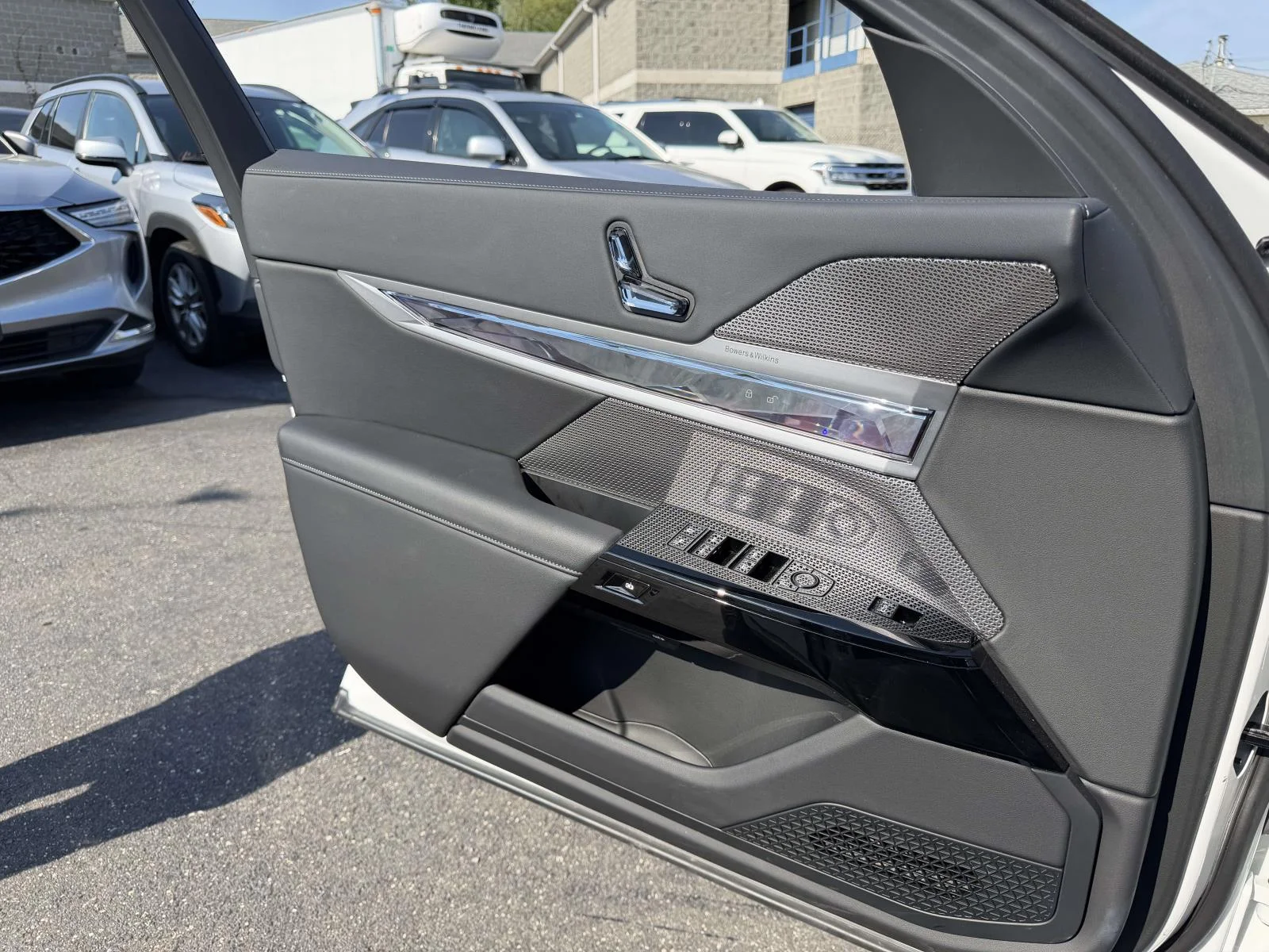 2026 BMW 7 Series 740i - Photo 25