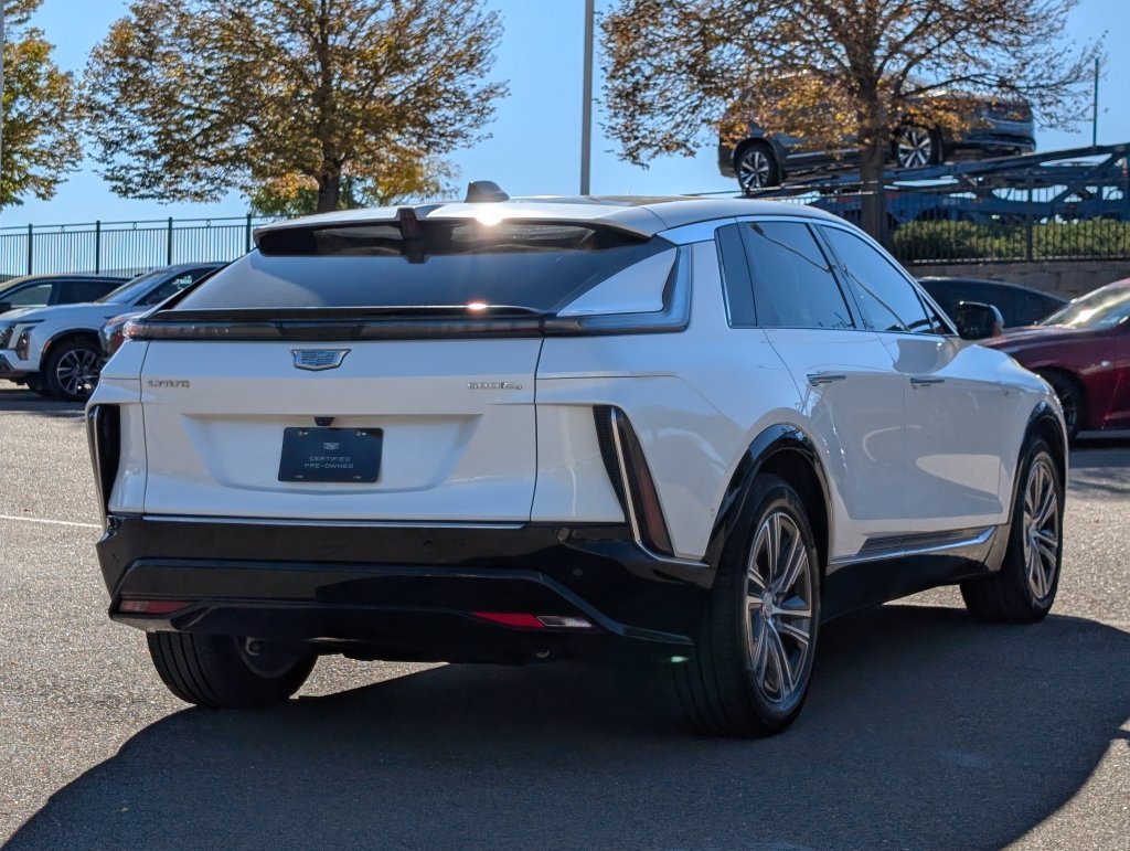 Used 2024 Crystal White Tricoat Cadillac Luxury 2 image 5