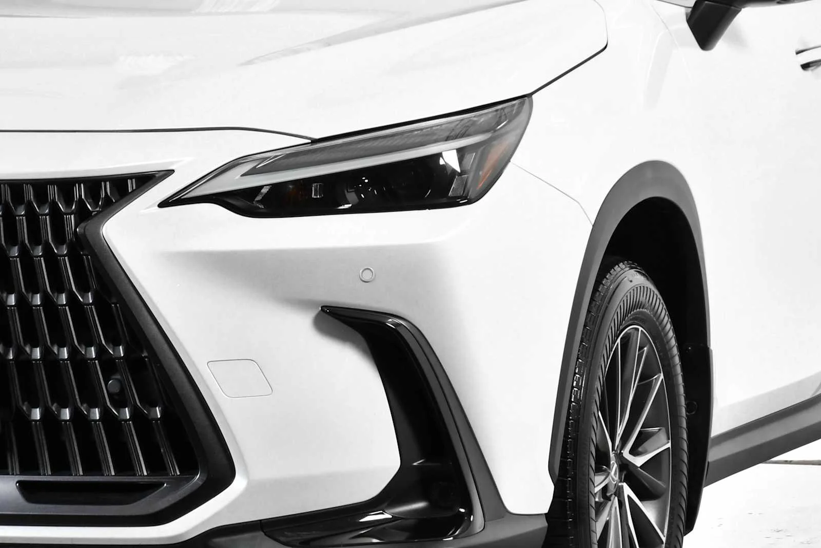Certified Used 2023 EMINENT WHITE PEARL Lexus Premium image 11