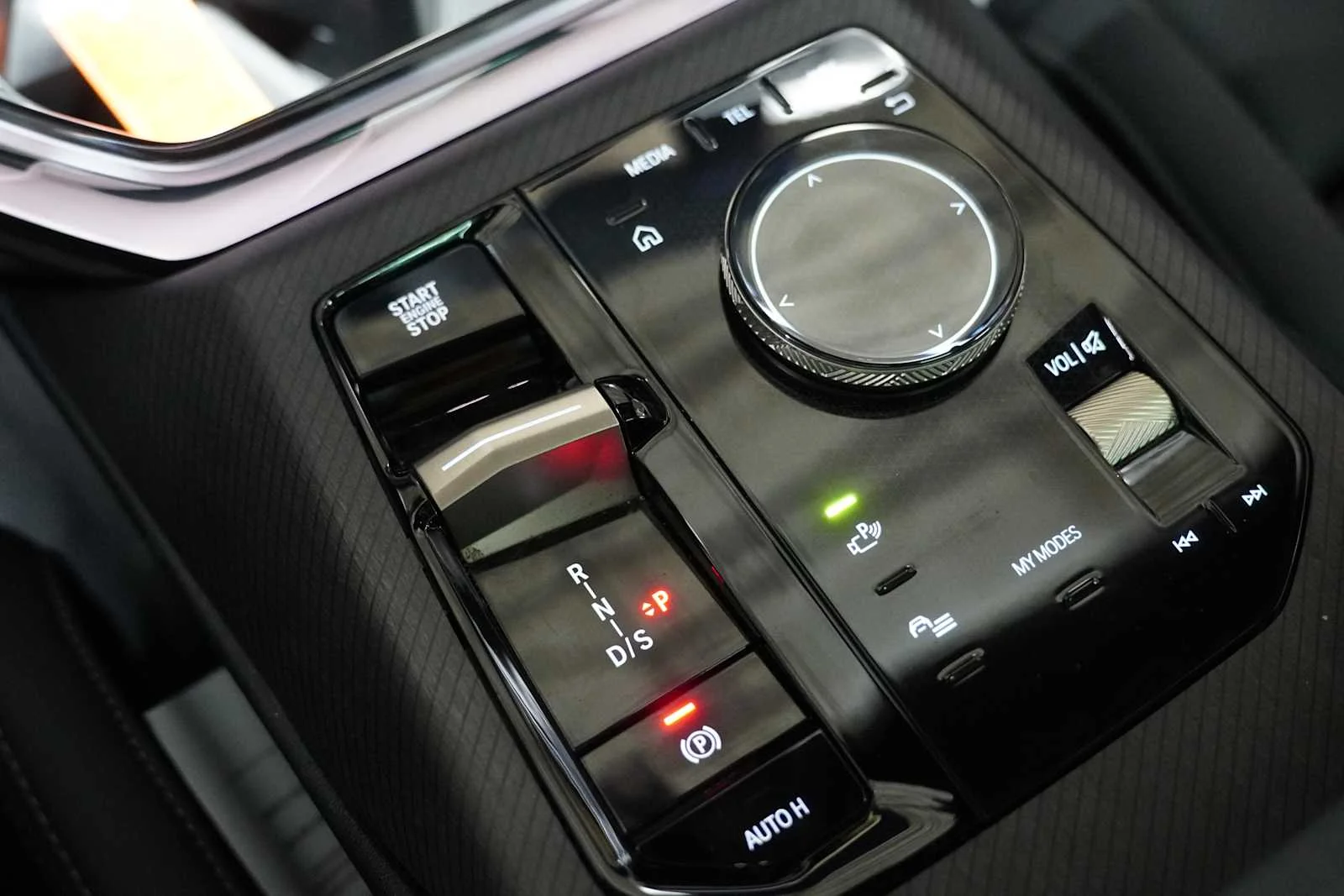 Used 2025 Black Sapphire Metallic BMW 30 xDrive image 18