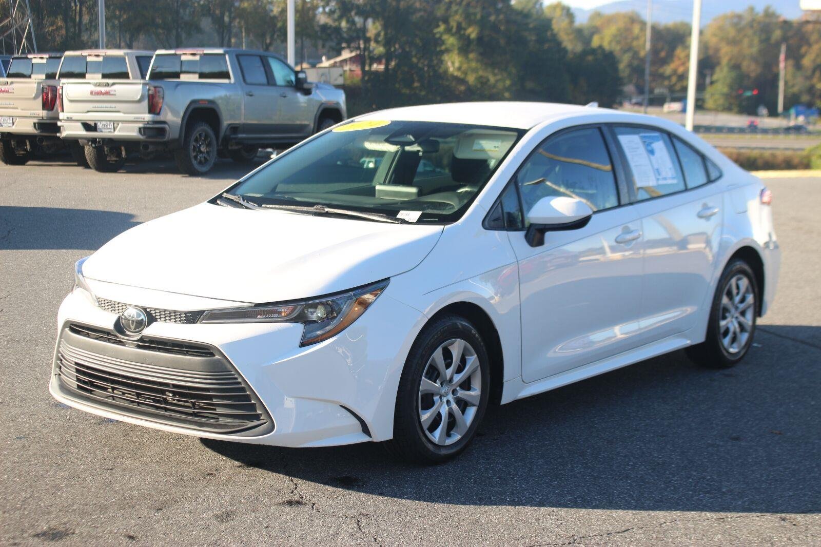 Used 2024 White Toyota LE image 3