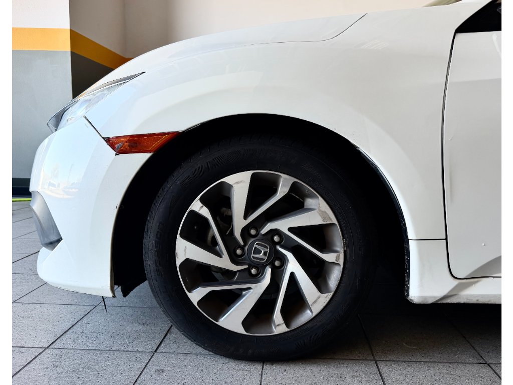Used 2017 White Orchid Pearl Honda EX image 12