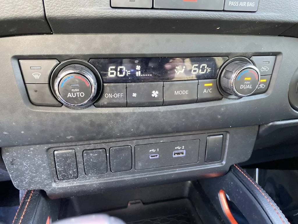 Used 2024 White Nissan PRO-4X image 18
