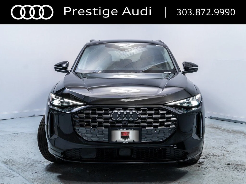 Used 2025 Mythos Black Metallic Audi 2.0T Prestige image 11