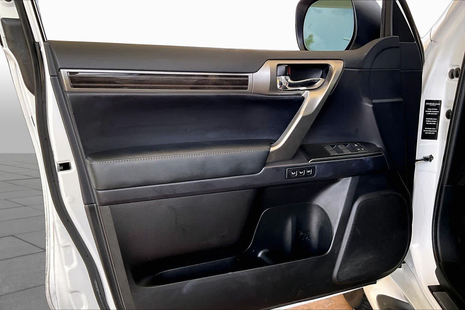 Used 2023 Eminent White Pearl Lexus Luxury image 19