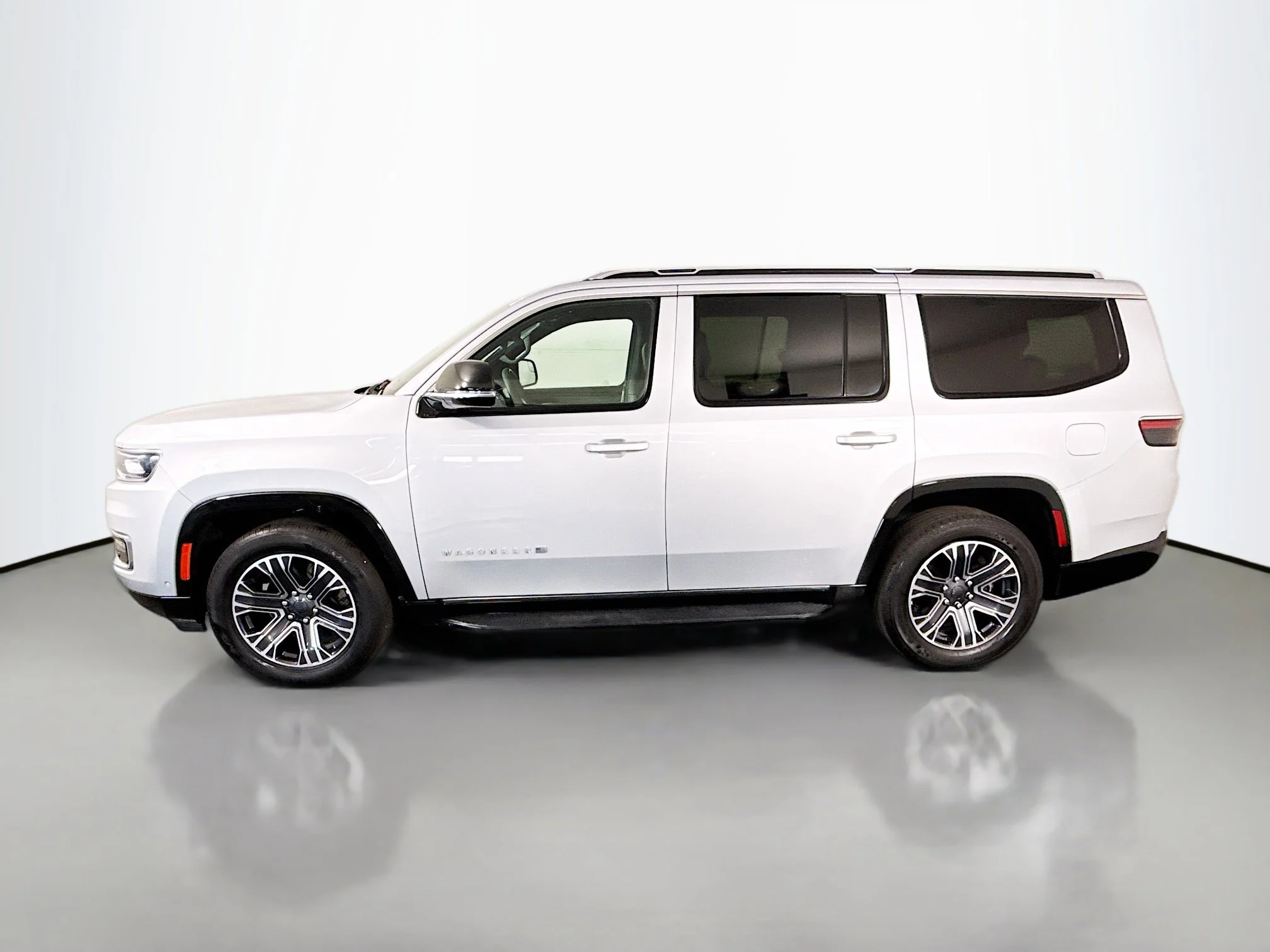 Used 2023 Silver Zynith Jeep Series II image 4