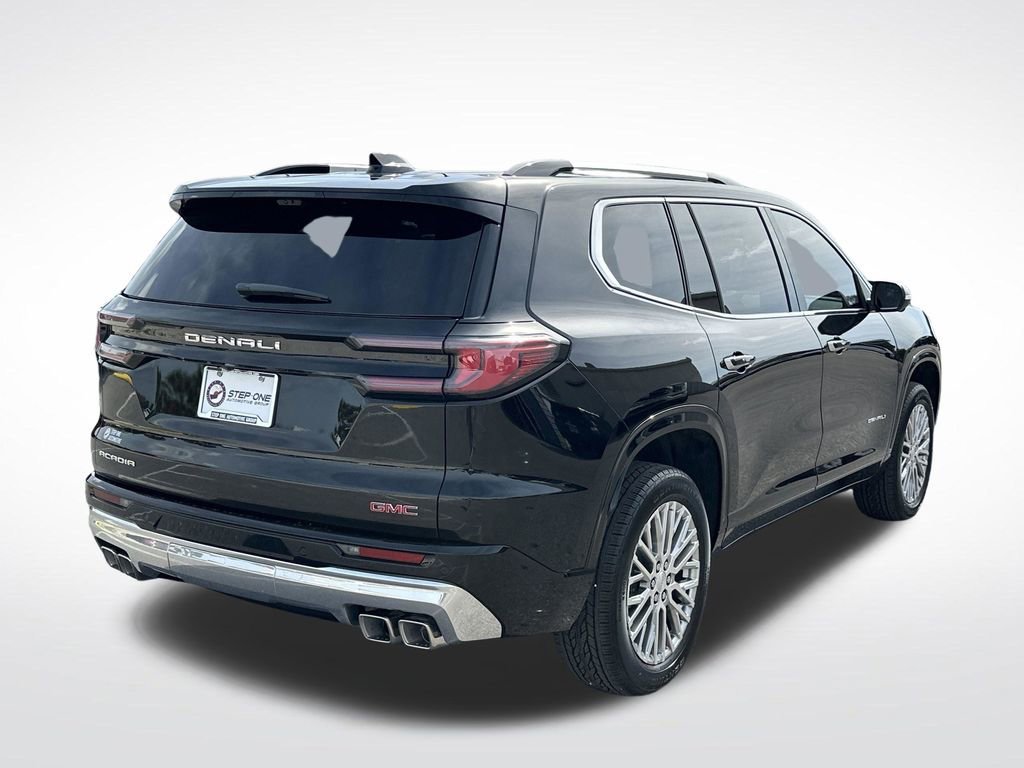 2026 GMC Acadia Denali - Photo 7