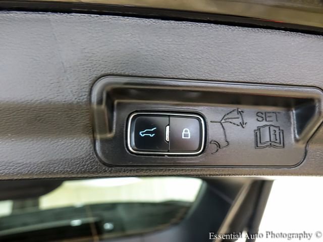 2024 Ford Explorer XLT - Photo 24