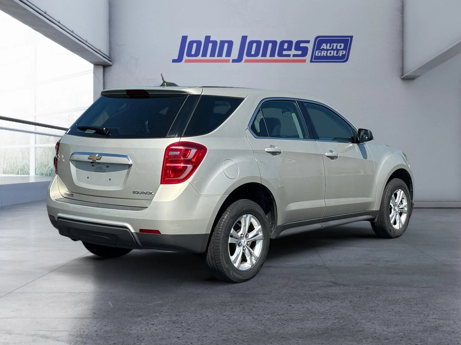 Used 2016 CHAMPAGNE SILVER METALLIC Chevrolet LS image 5