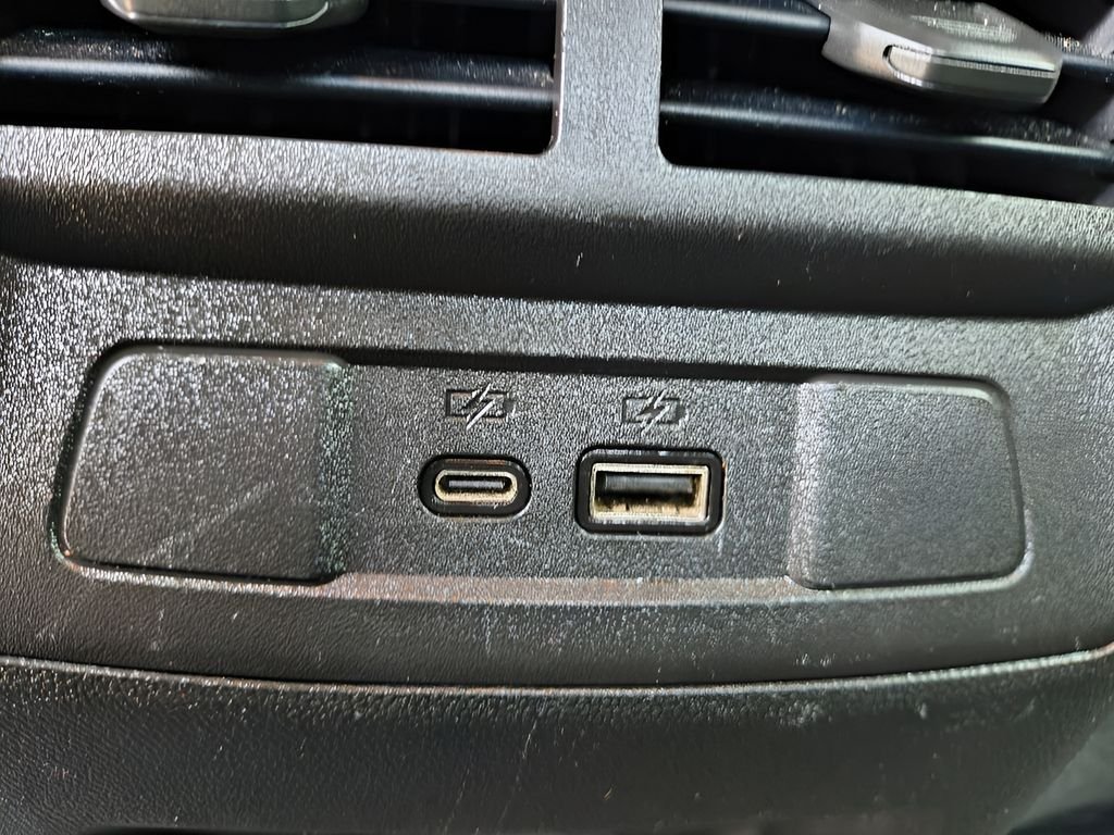2023 Chevrolet Colorado Z71 - Photo 27