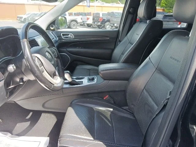 Used 2020 Black Jeep Summit image 16