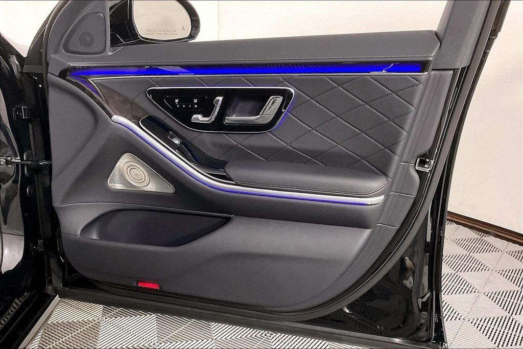 2026 Mercedes-Benz S-Class S 580 - Photo 16