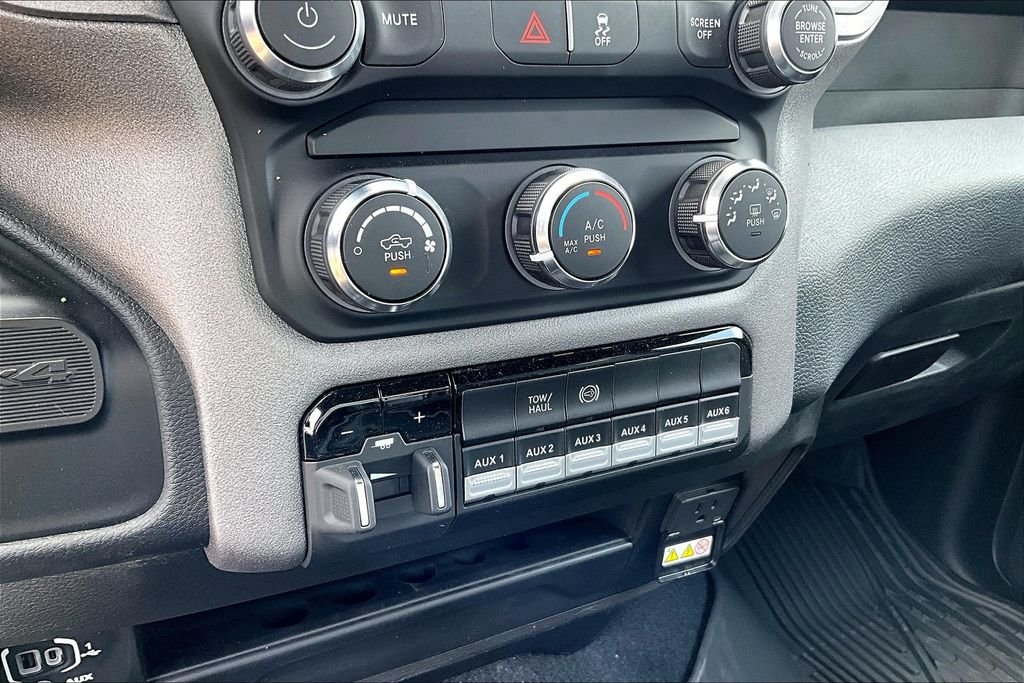 New 2024 Ram 3500 Tradesman 4D Crew Cab