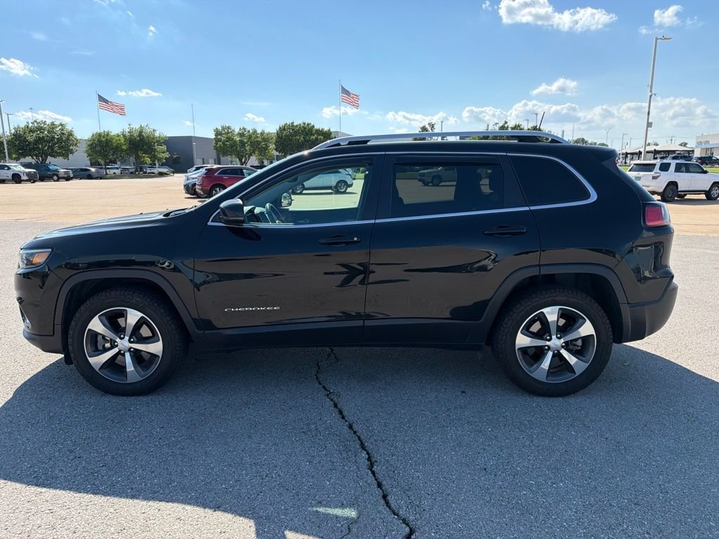 Used 2019 Black Jeep Limited image 2