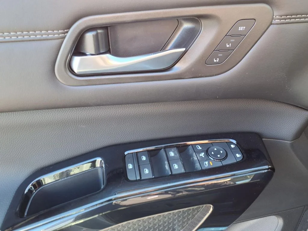 New 2026 Boulder Gray Pearl Nissan Platinum image 20