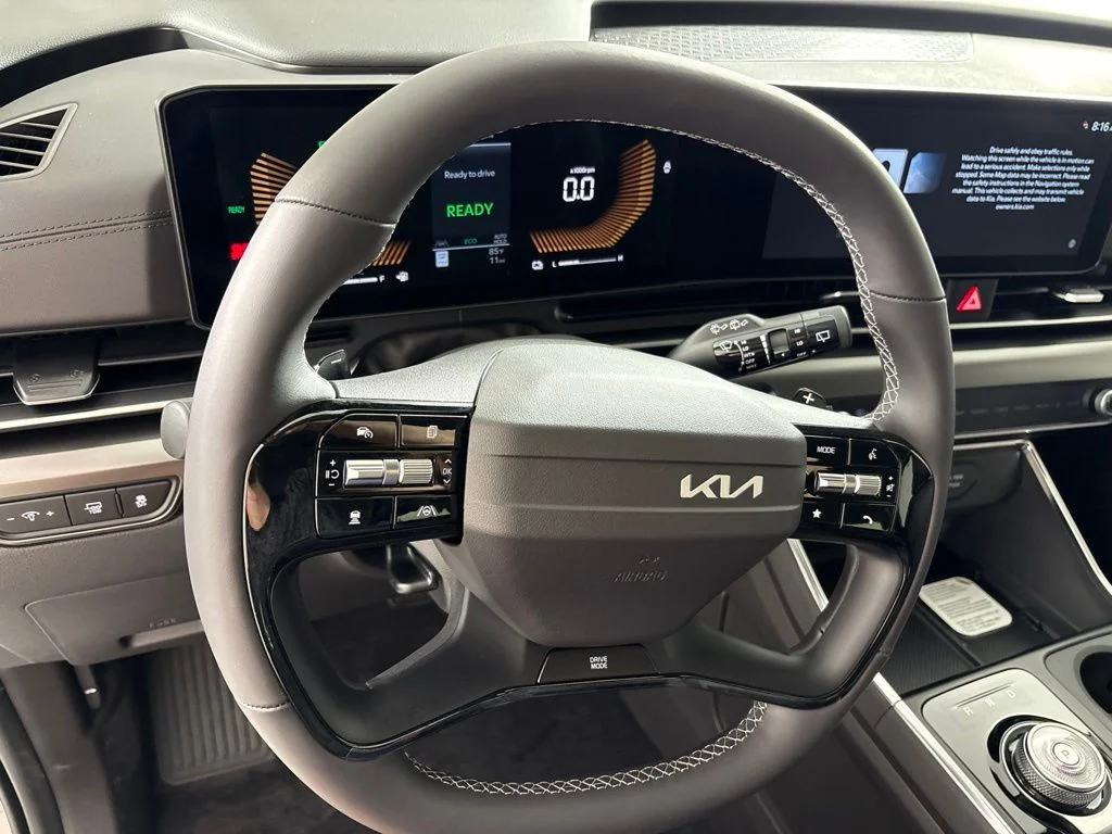 New 2027 Silver Kia EX image 29