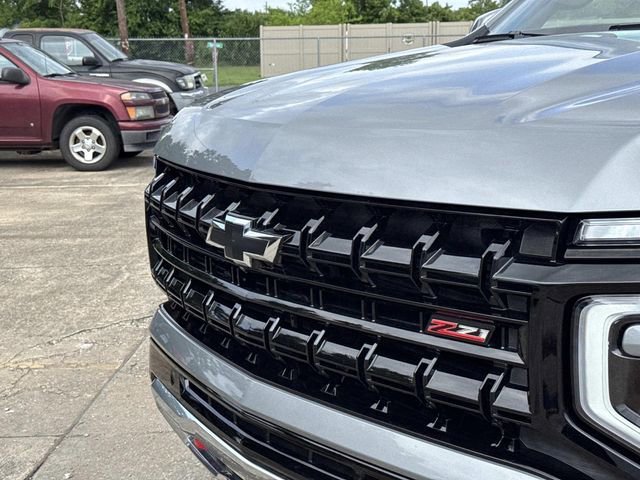 Used 2025 Sterling Gray Metallic Chevrolet Z71 image 3