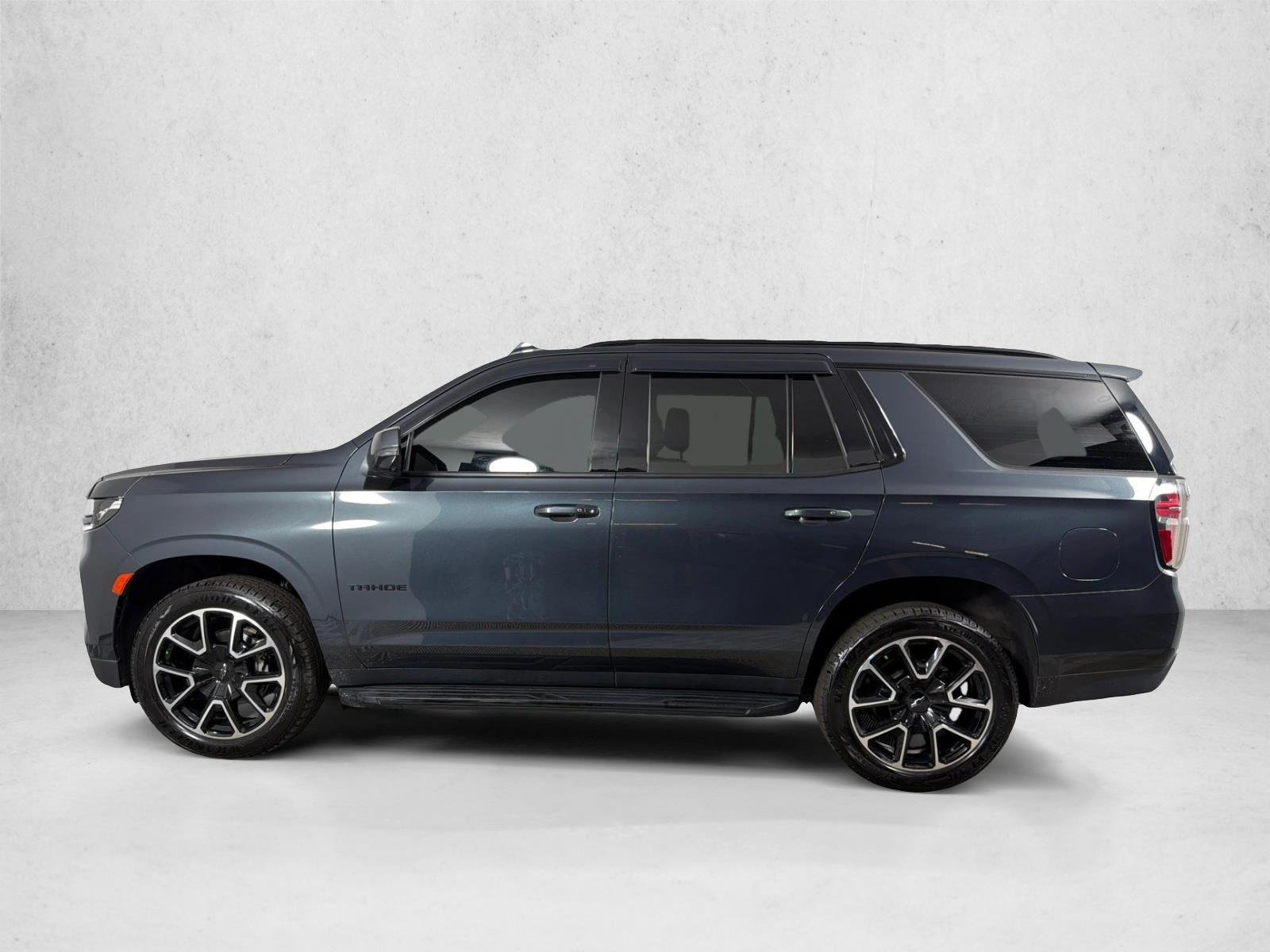 Used 2022 Evergreen Gray Metallic Chevrolet RST image 6