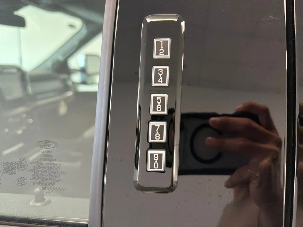New 2027 Marsh Gray Metallic Ford F-250® Lariat® image 8