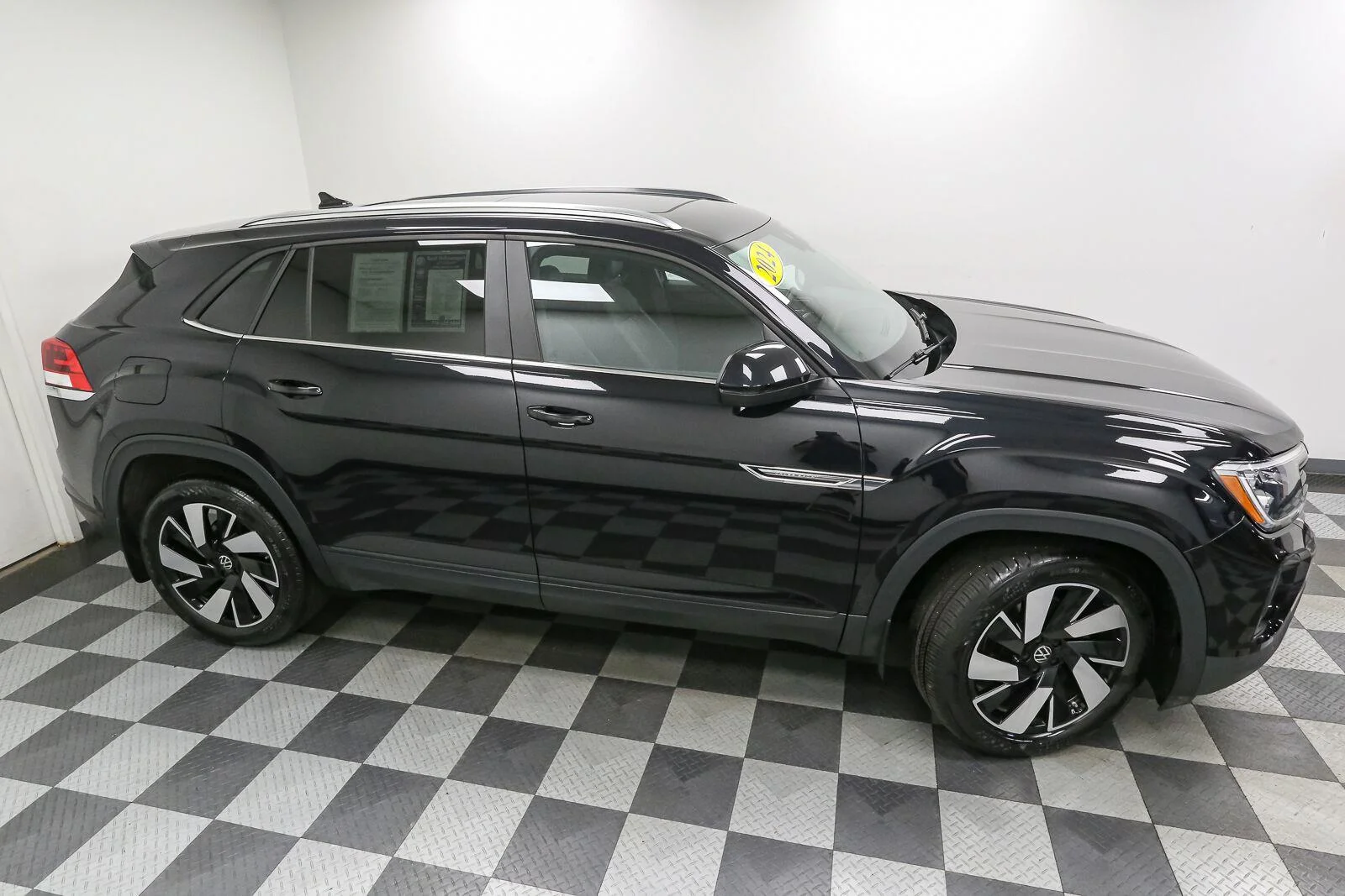 Used 2024 Deep Black Pearl Volkswagen 2.0T SE w/Technology image 6