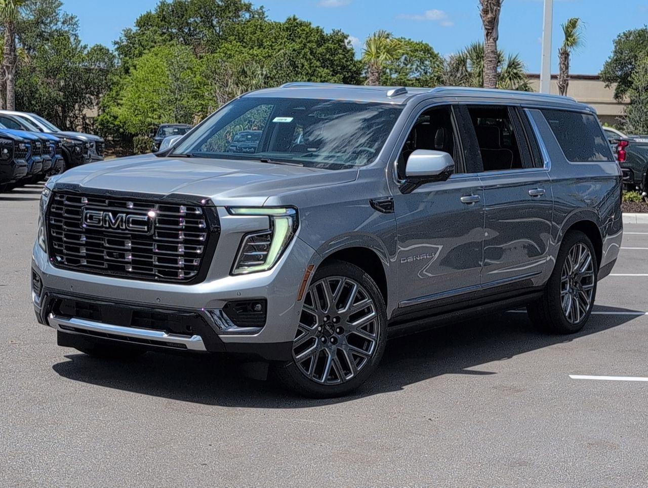 2026 GMC Yukon Denali Ultimate AWD's photo