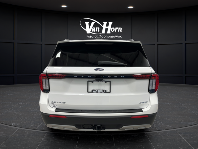 Used 2026 Star White Metallic Tri-Coat Ford Active image 6