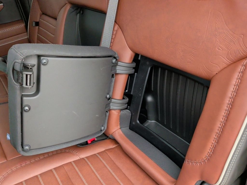 Used 2025 White Frost Tri-Coat GMC Denali Ultimate image 40