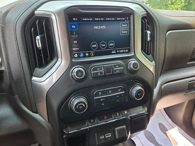 Used 2020 White Chevrolet LT image 25