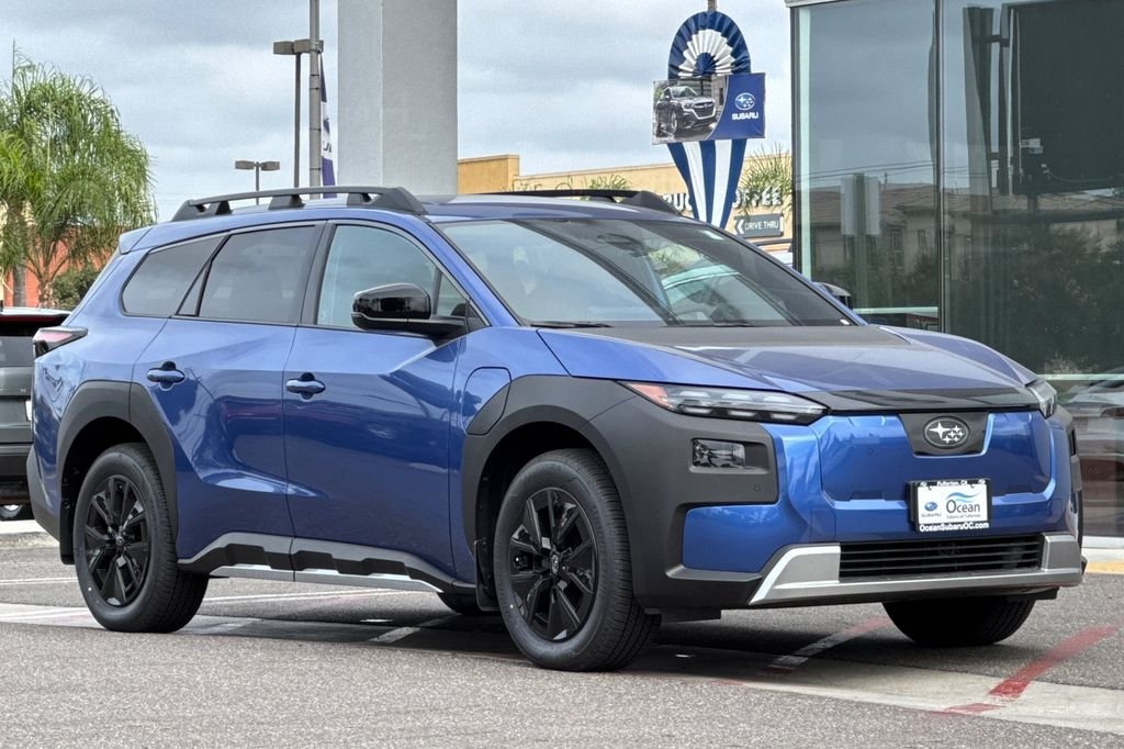 New 2026 DAYBREAK BLUE PEARL Subaru Premium image 2