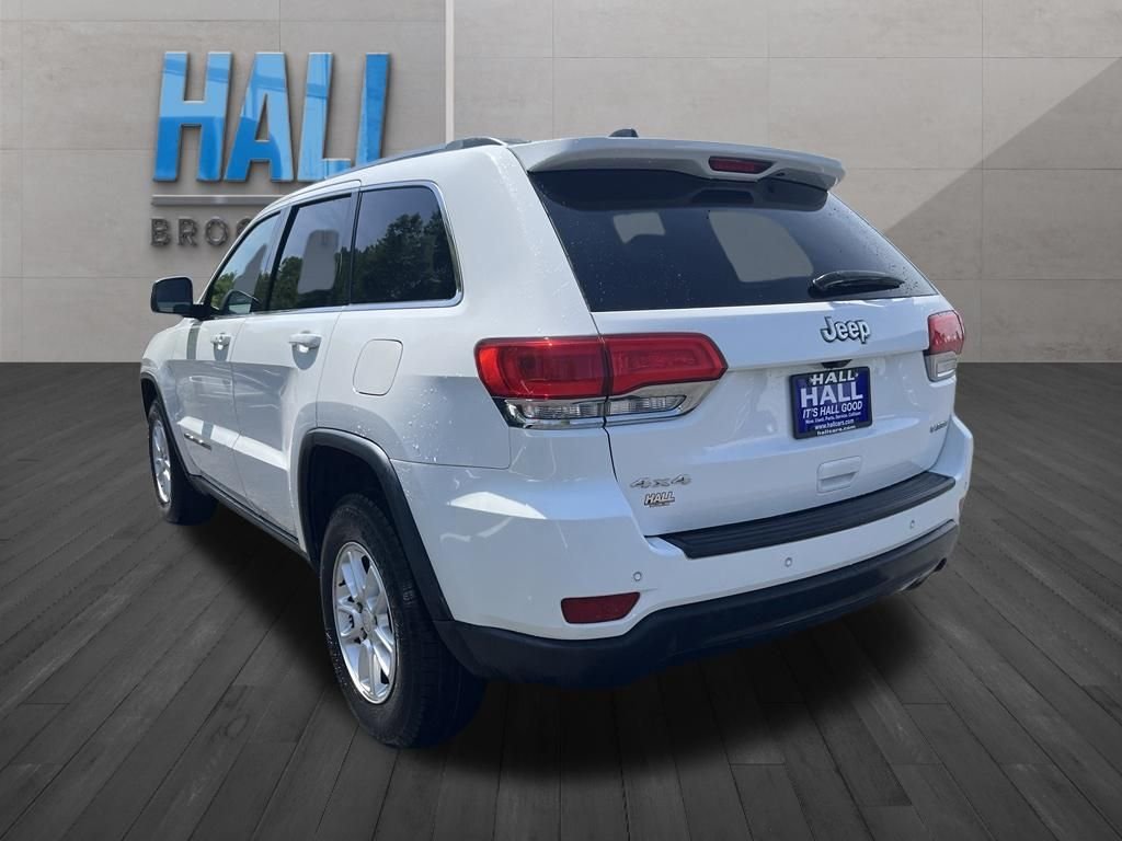 Used 2018 White Jeep Laredo E image 3