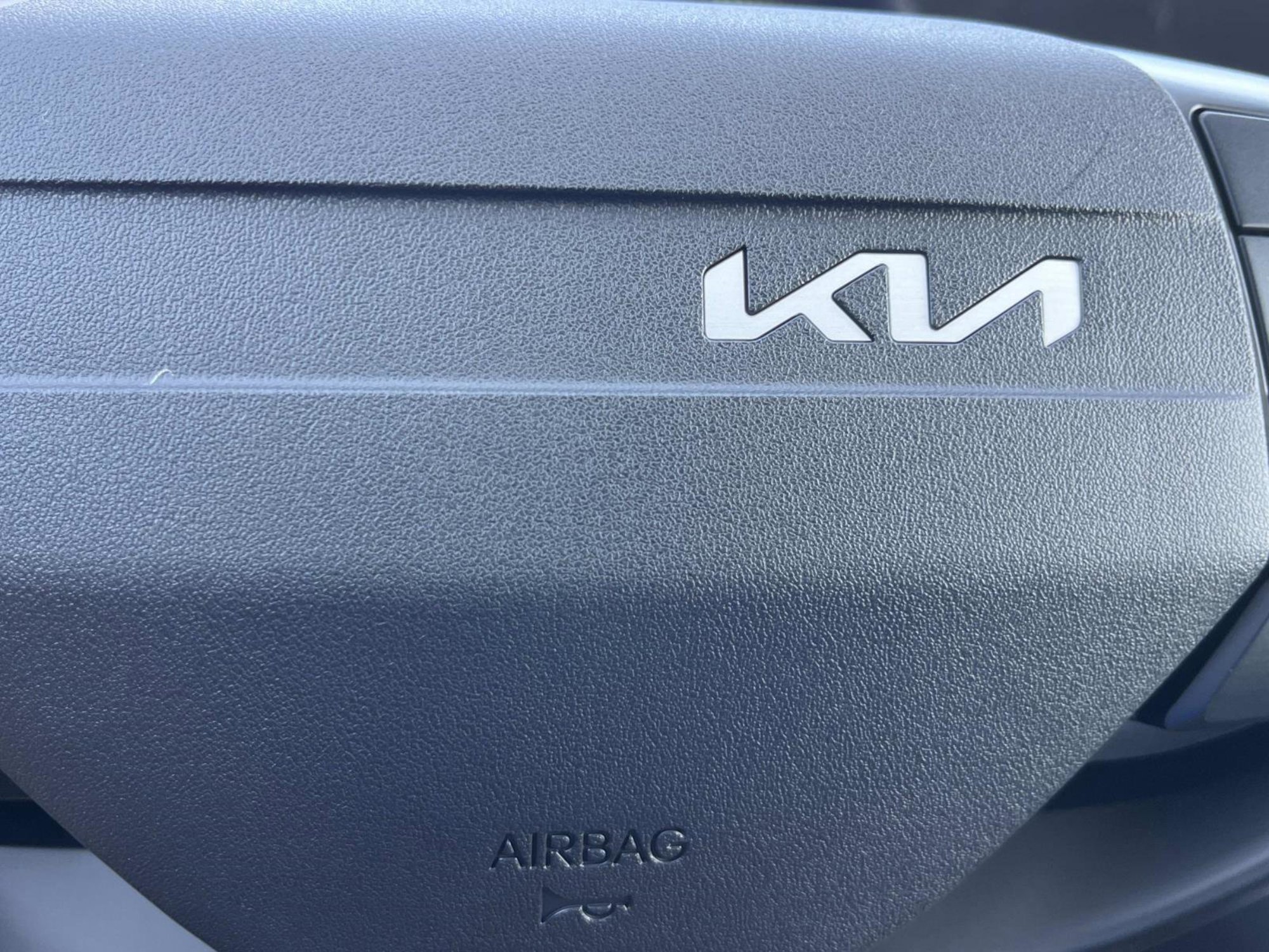 New 2026 Snow White Pearl Kia S image 29