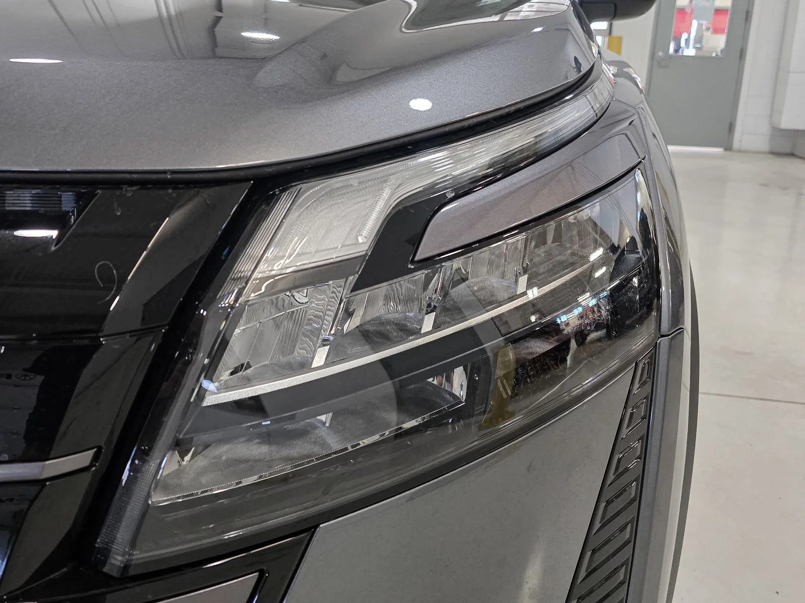 New 2026 Gun Metallic Nissan SL image 14