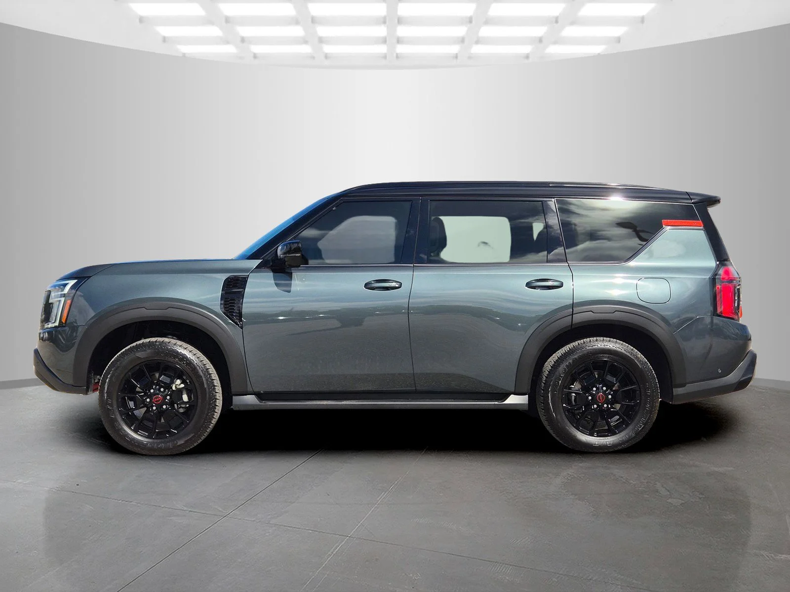 Certified Used 2026 Alpine Metallic/Super Black Nissan PRO-4X image 6
