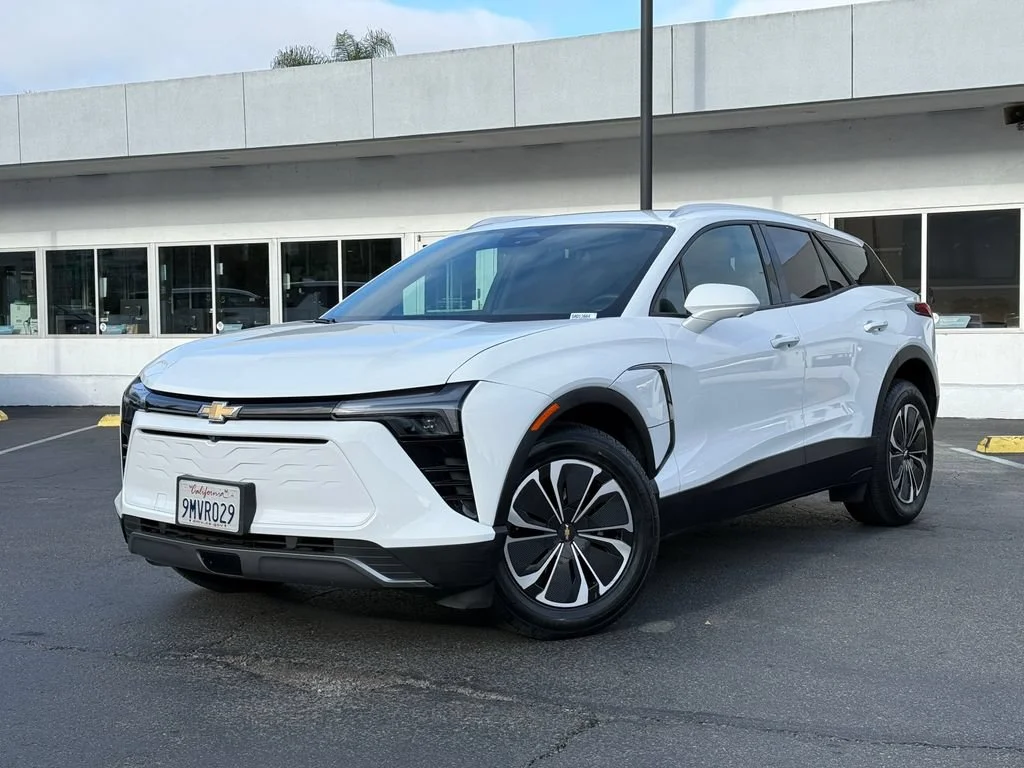 Used 2024 Chevrolet Blazer EV LT with VIN 3GNKDBRJ7RS202142 for sale in Phoenix, AZ