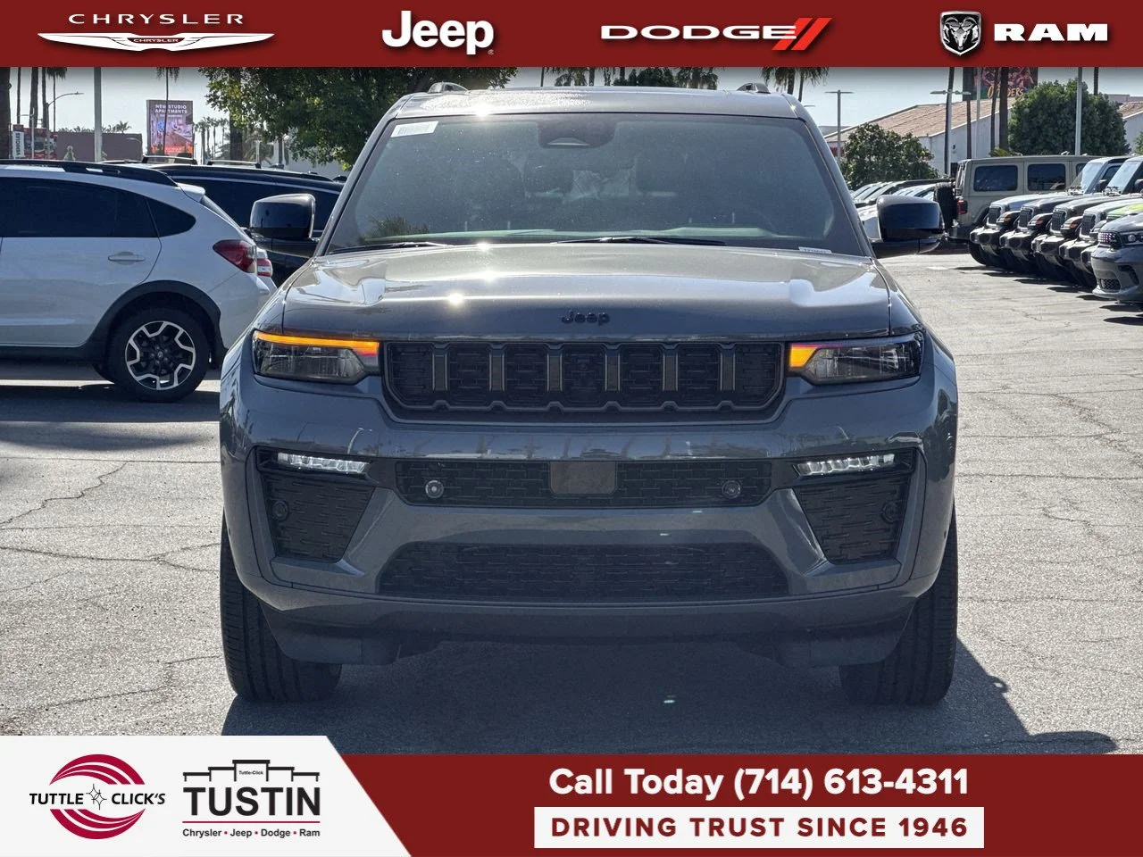 New 2027 Sting-Gray Clear-Coat Paint Jeep Limited Reserve image 8