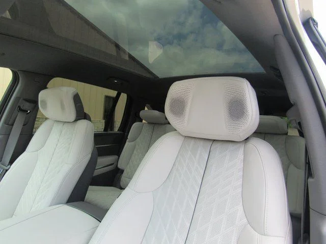 2025 Cadillac Escalade IQ Sport 1 - Photo 8