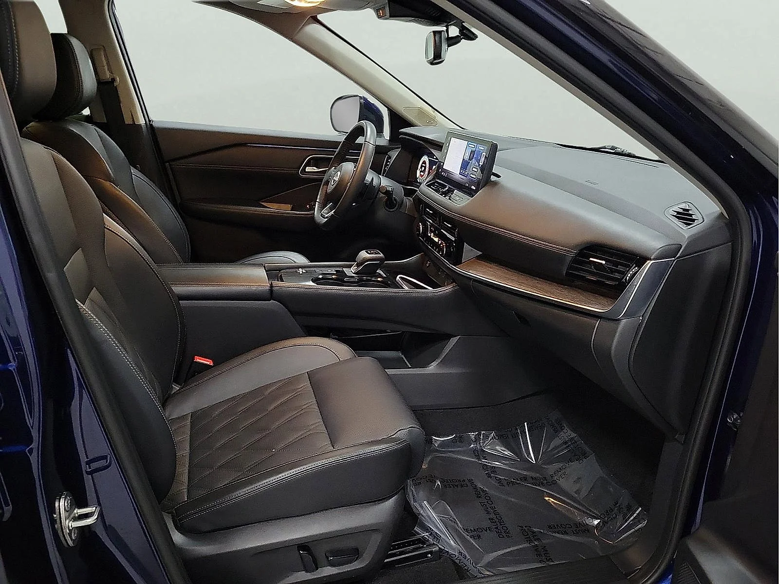 Used 2024 Deep Ocean Blue Pearl Nissan Platinum image 15