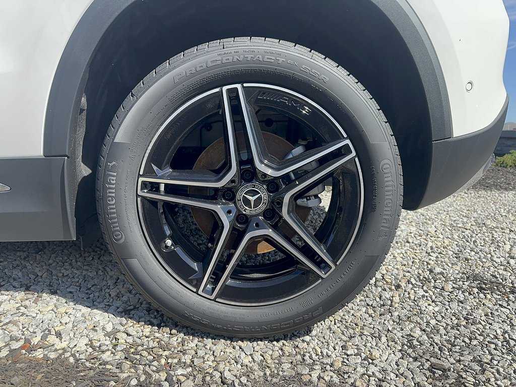 New 2026 Polar White Mercedes-Benz GLA 250 4MATIC® image 8