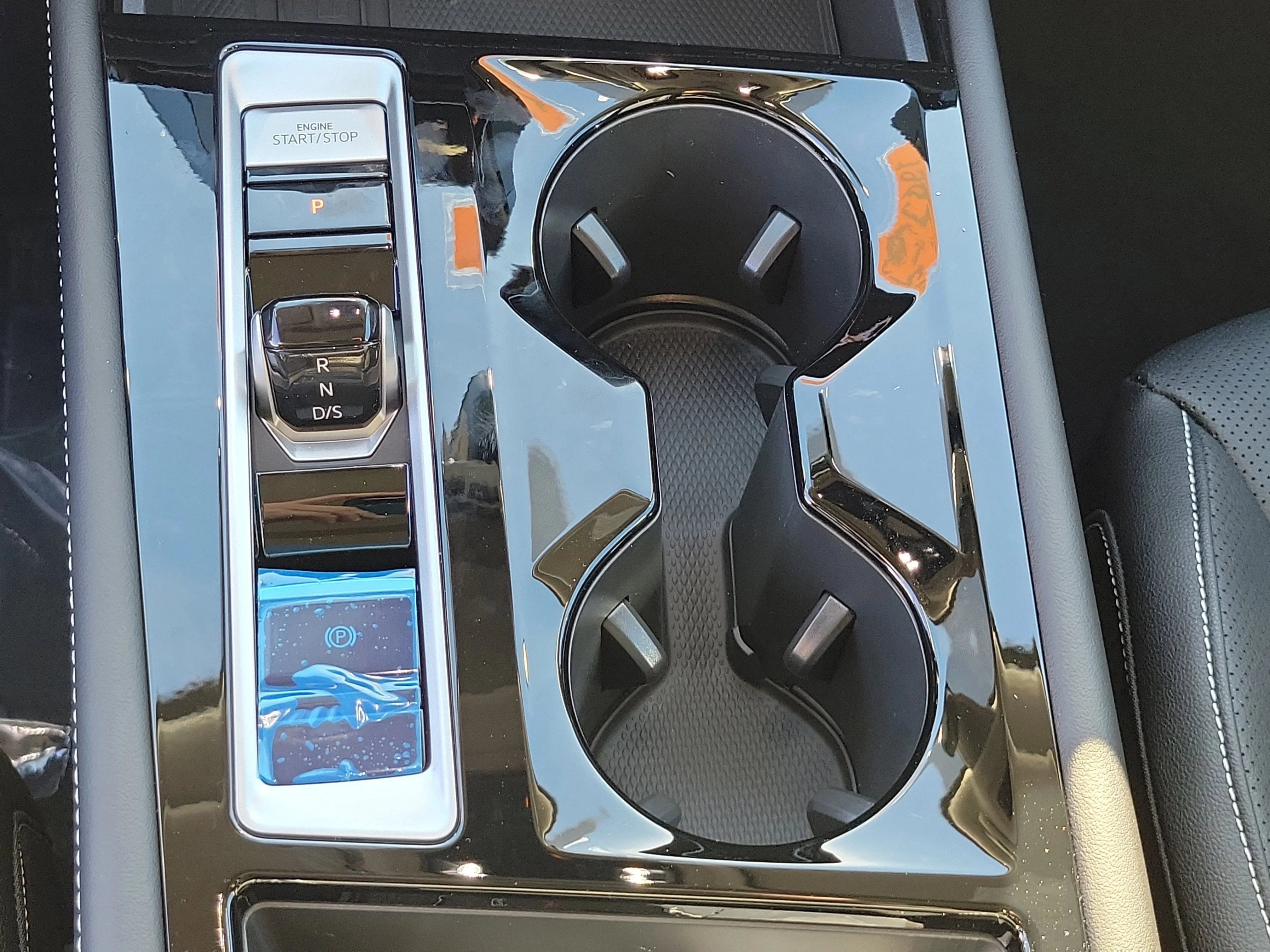 2026 Volkswagen Atlas SE w/Tech - Photo 30