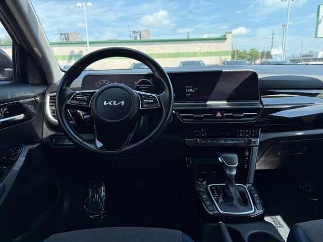 Used 2024 Gray Kia S image 27