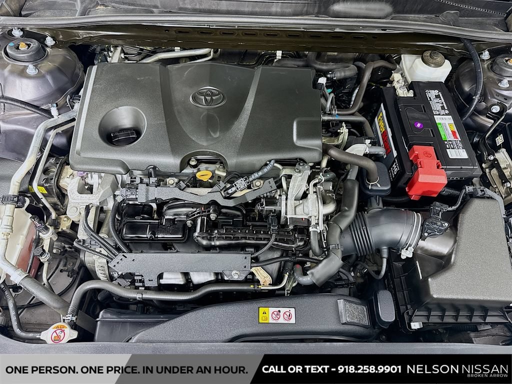 Used 2019  Toyota LE image 27