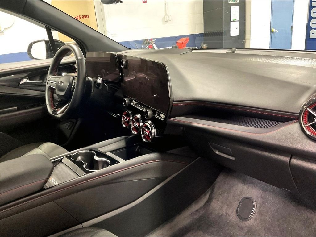 Used 2025 Gray Chevrolet RS image 14