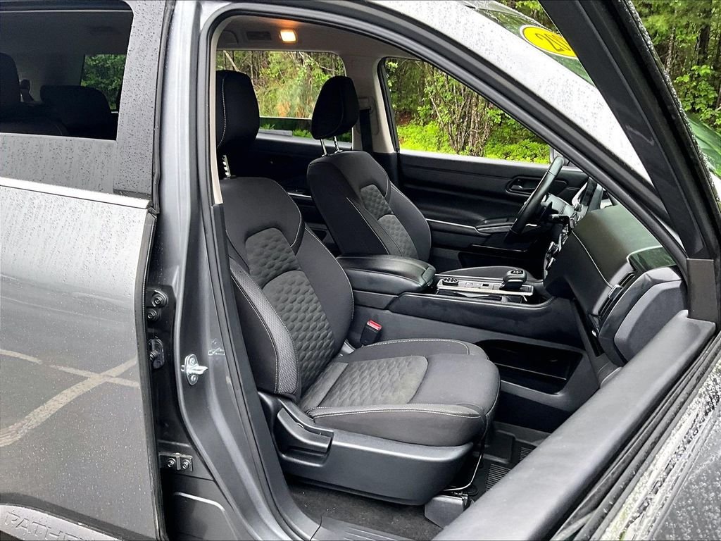 Used 2023 Gun Metallic Nissan SV image 11