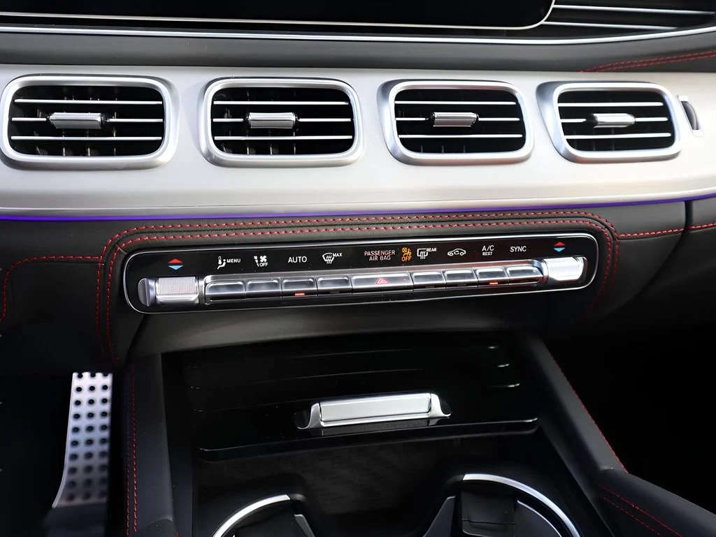 New 2025 MANUFAKTUR Moonlight White Metallic Mercedes-Benz GLE 63 S AMG® image 48